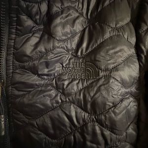 North Face Thermoball hooded women’s jacket